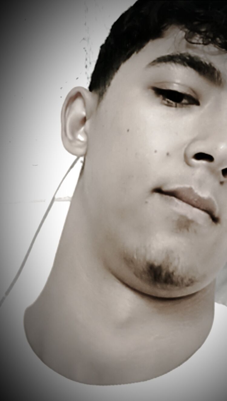  52540063  Jamik, 19 ,    