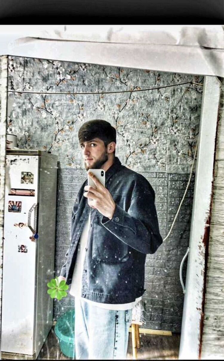  44292273  Muslim, 23 ,    