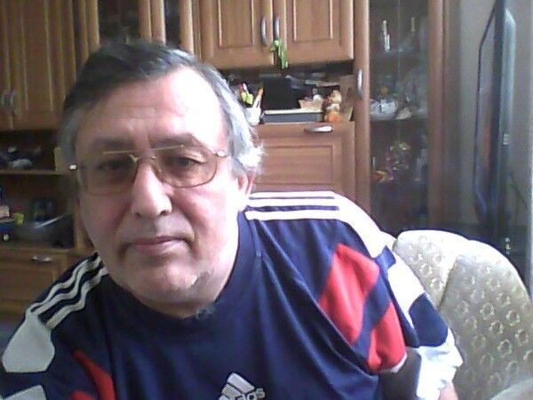  19358253  Pawel, 72 ,    