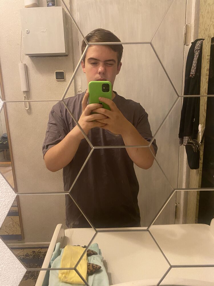  52905873  , 19 ,    