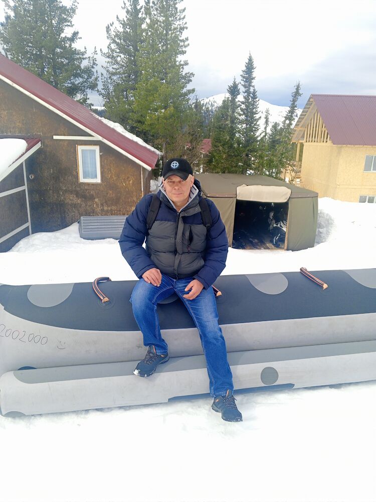  49007233  Nikolay, 49 ,    