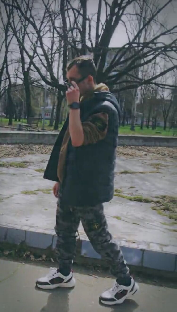  ,   Andrew, 24 ,   