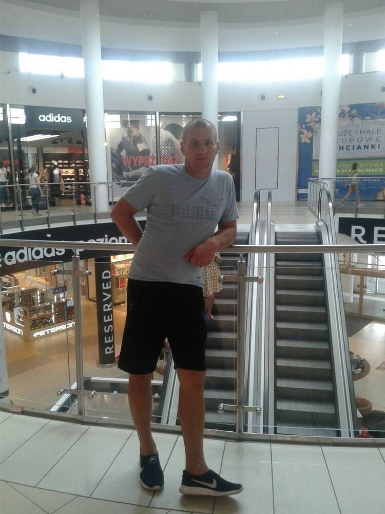  ,   Bambalbi, 46 ,     , c 