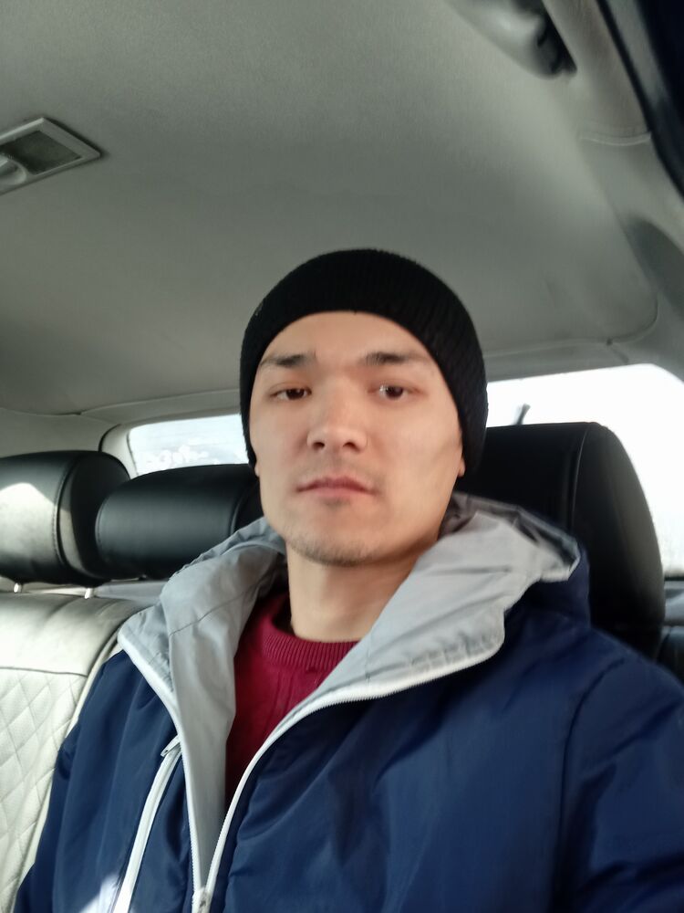  32748133  Alik, 29 ,    Saint John's