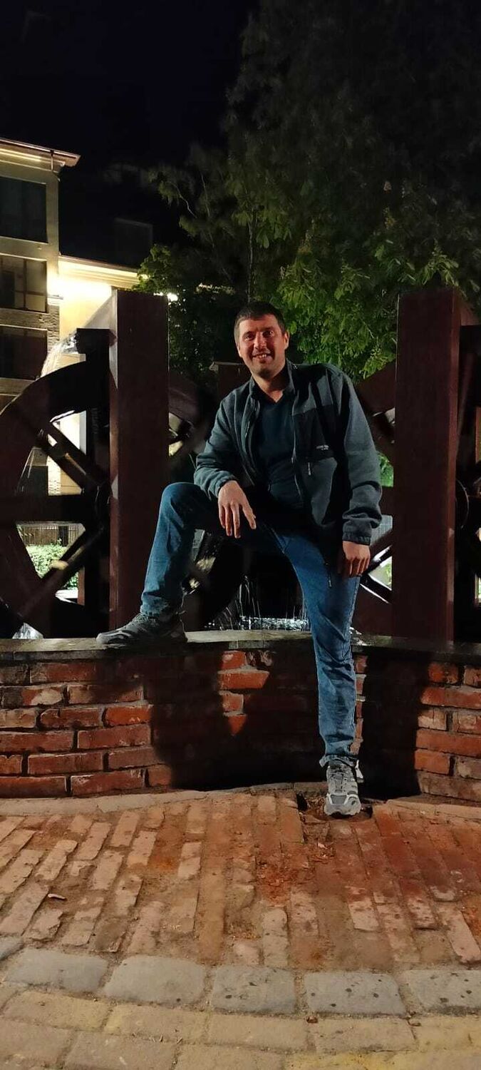  ,   Maxim, 37 ,   ,   , c , 