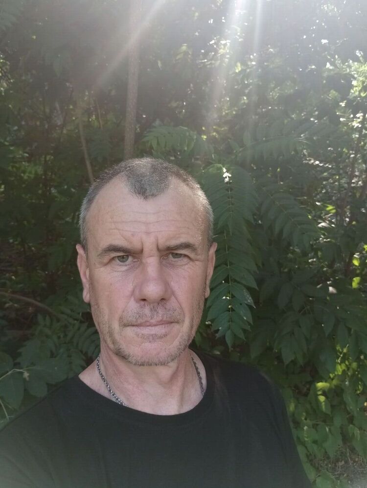  44706403  Slava, 42 ,    
