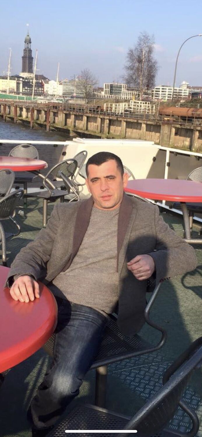  ,   Raad, 44 ,   ,   