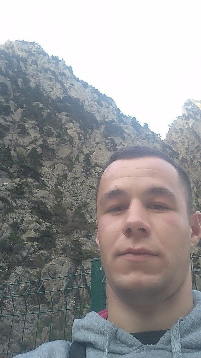  ,   Azat, 30 ,   