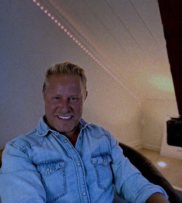 ���� 56240993 ������� �����, 52 ����, ���� ���������� � ������