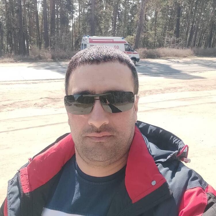  42551753  Zaur, 40 ,    