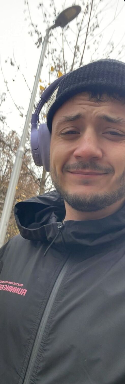  54417373  , 37 ,    -