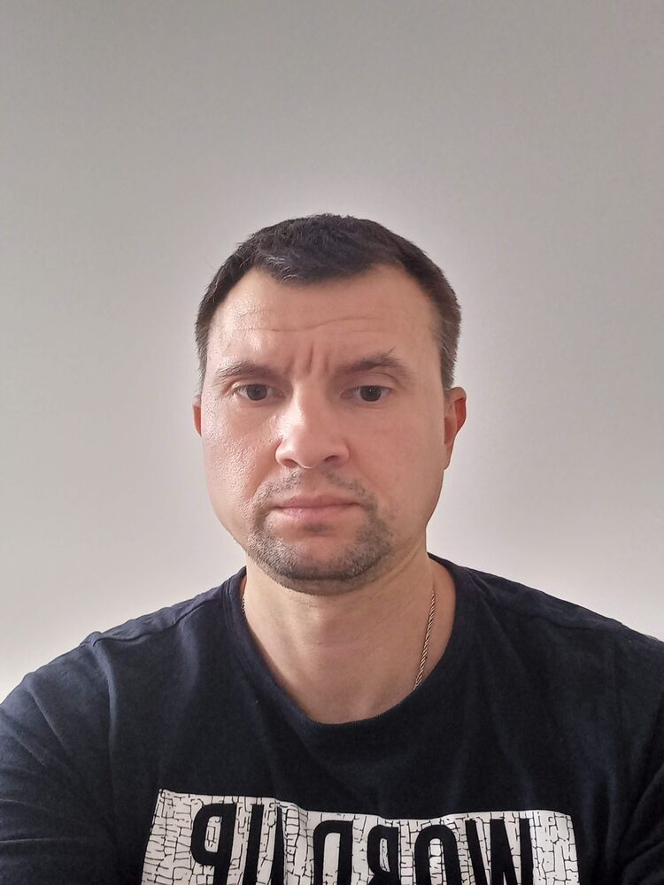  54282023  Pavel, 36 ,    