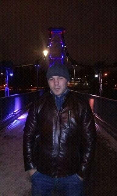  10208683  Ruslan, 35 ,    