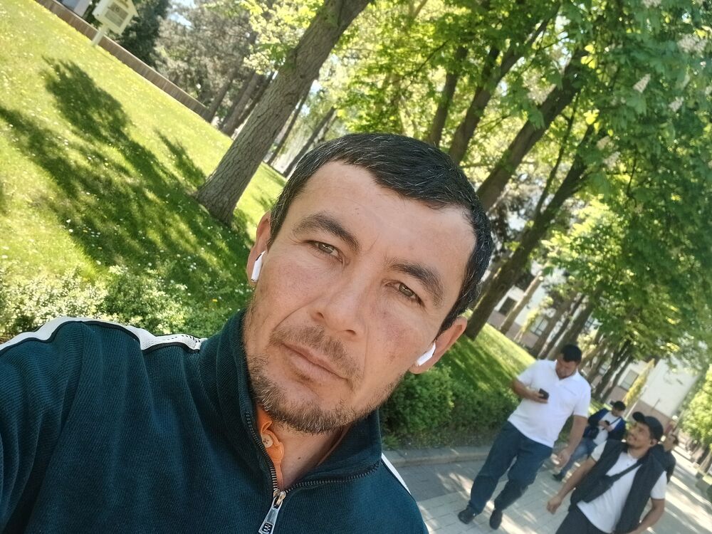  53302623  Sirojbek, 33 ,    