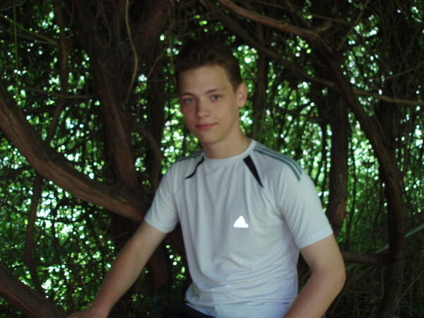  4696743  Enigma, 32 ,    