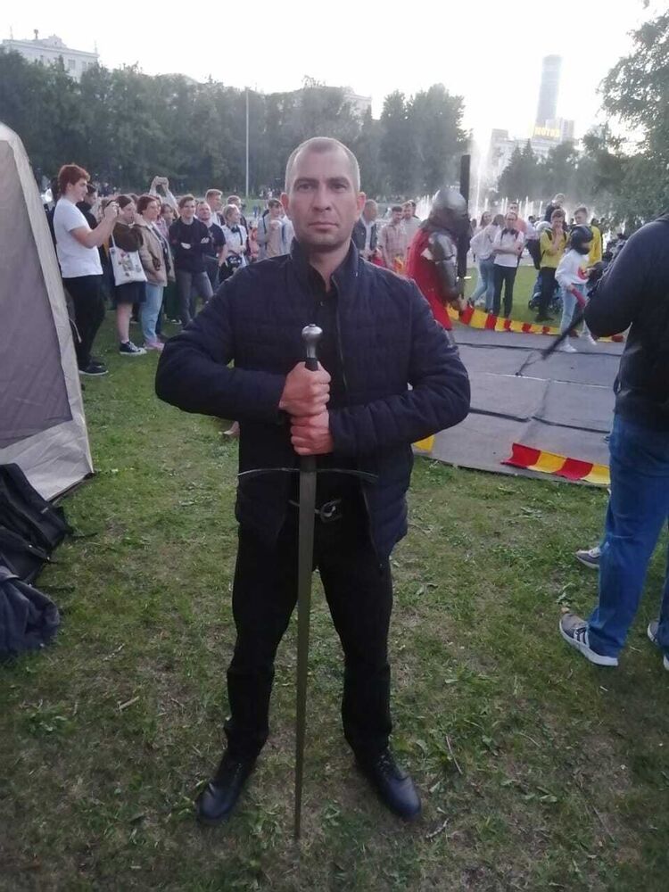  27325853  , 40 ,     
