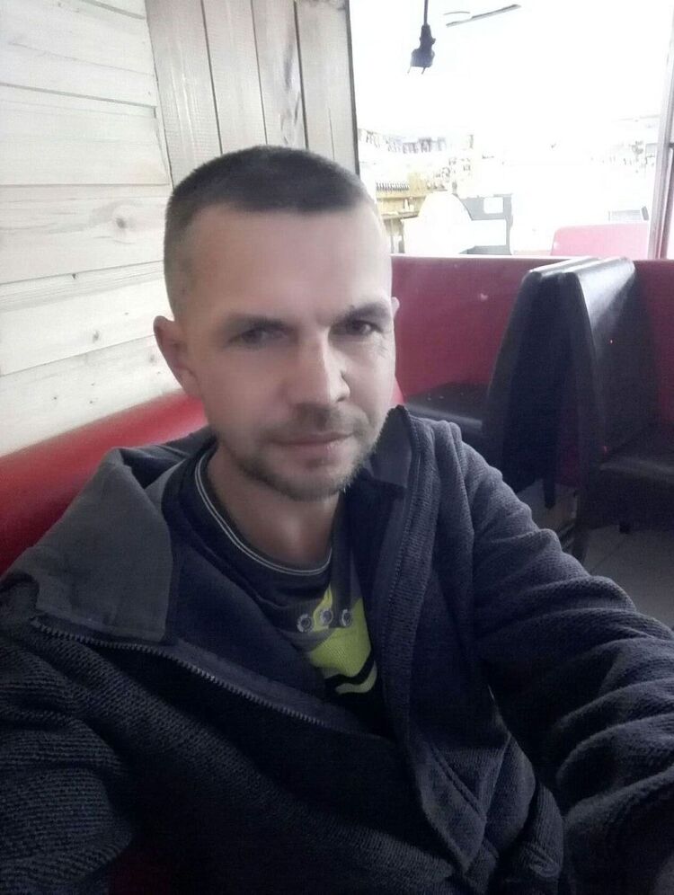  41729523  , 45 ,    