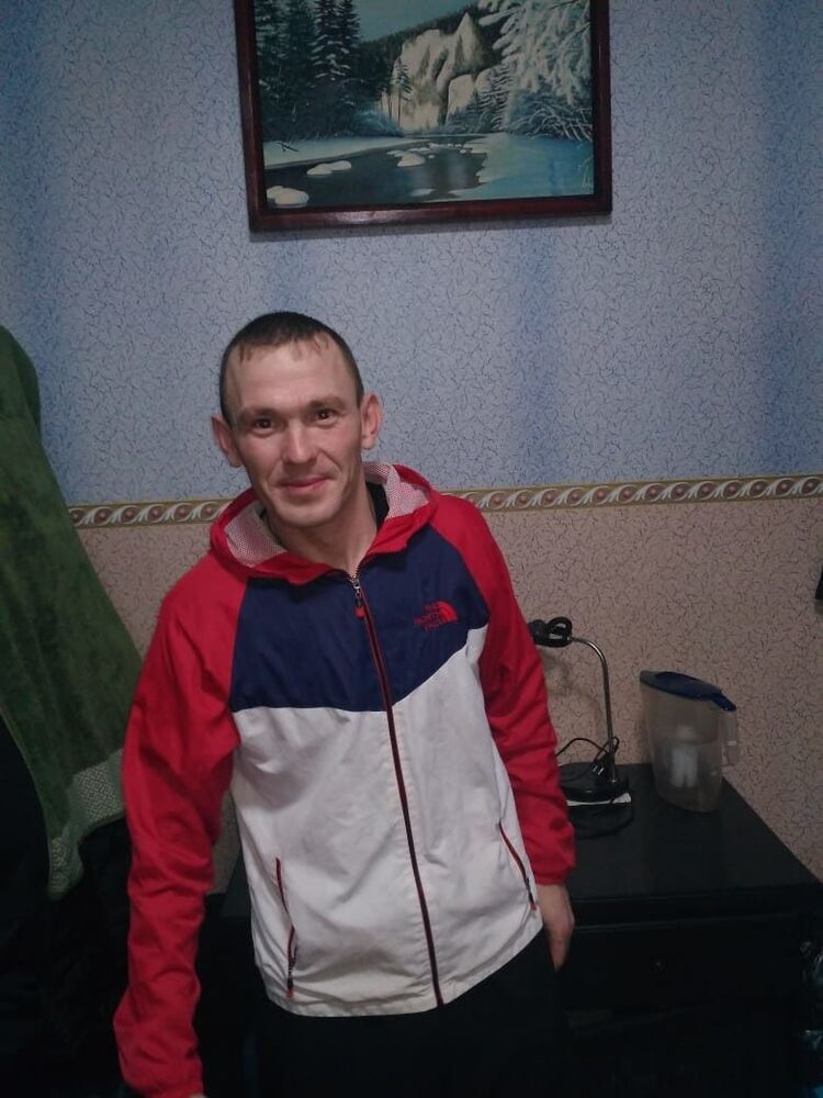  18767223  Ivan, 41 ,    