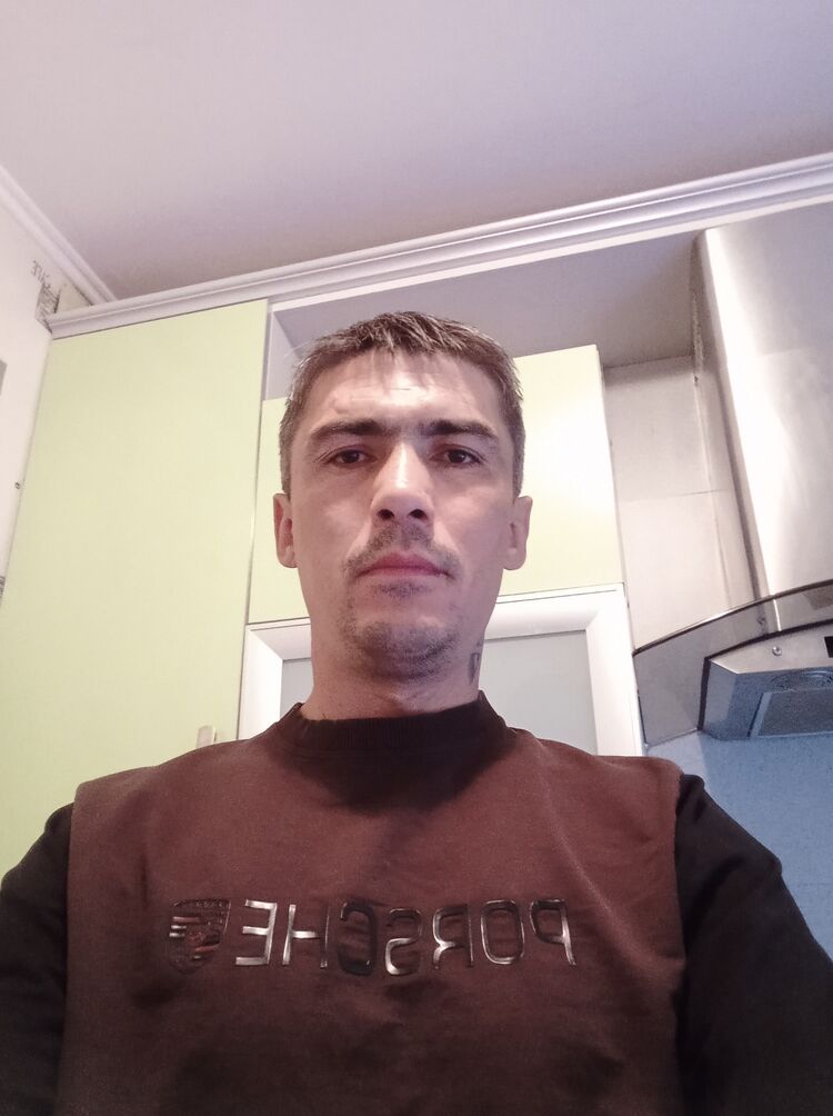  27784673  , 44 ,    