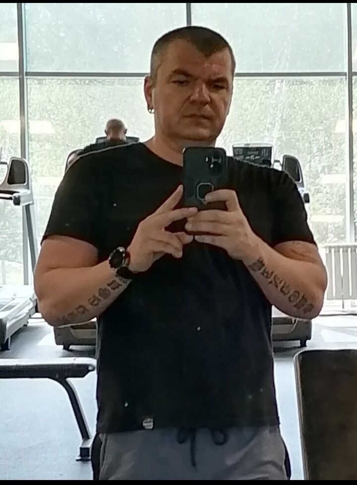  52095733  , 45 ,    