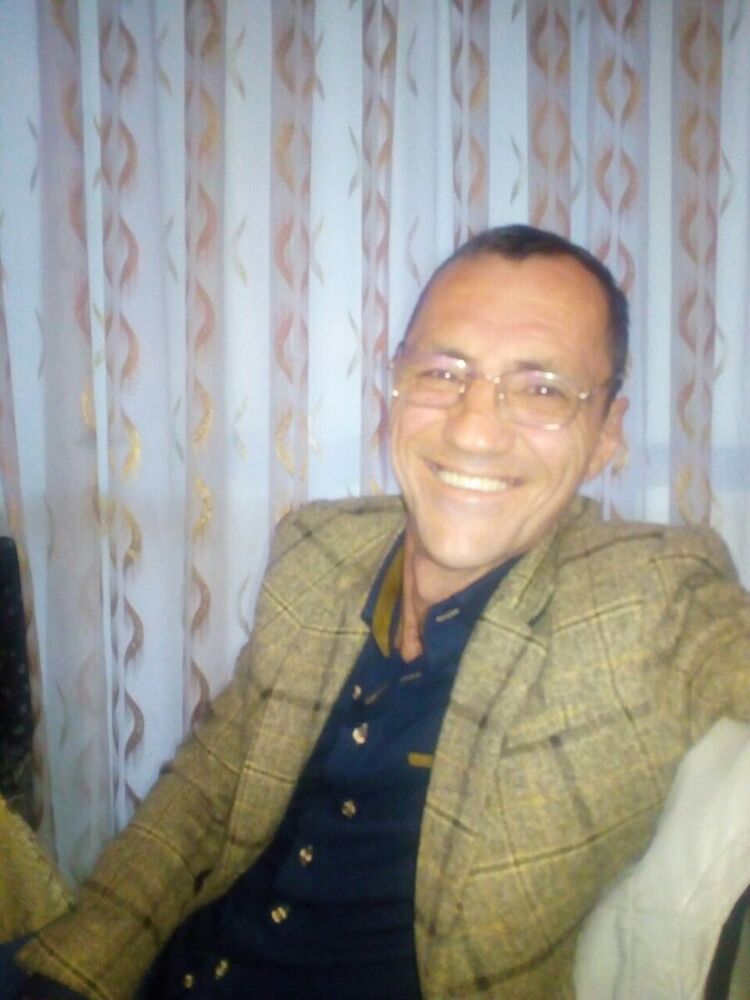  22394913  Vartan, 50 ,    