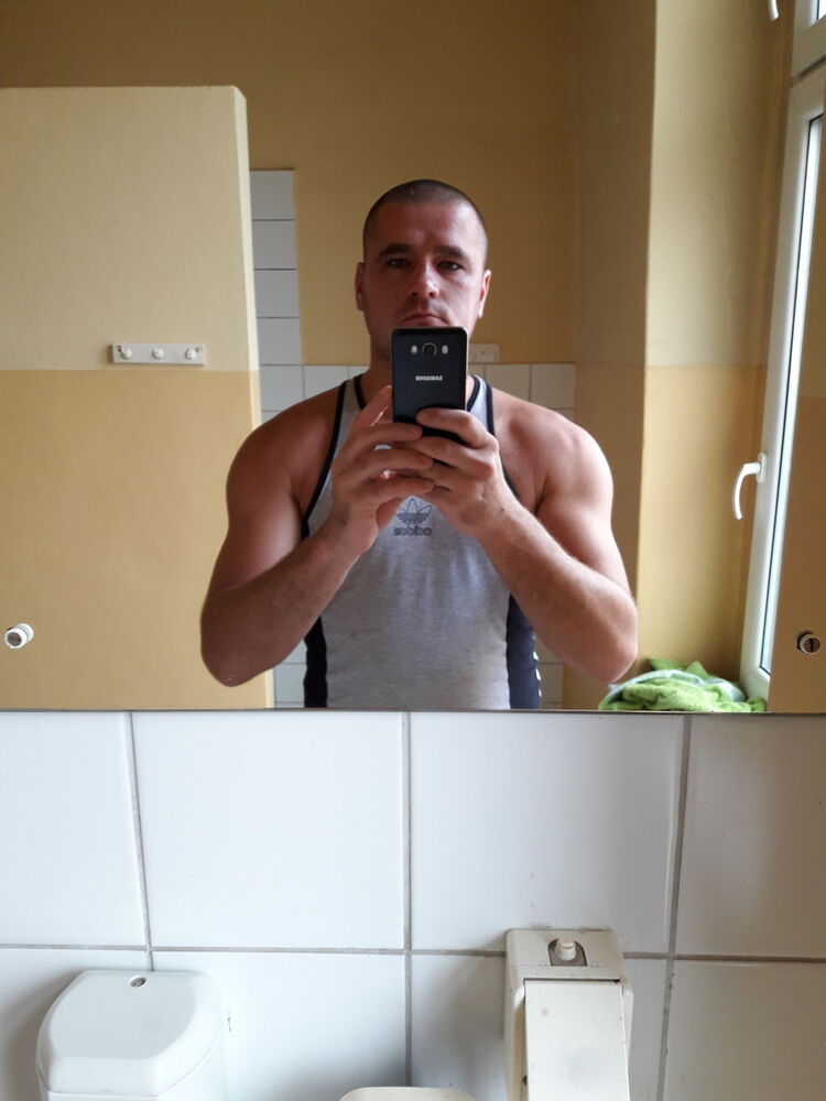  9356303  Oleg, 41 ,    