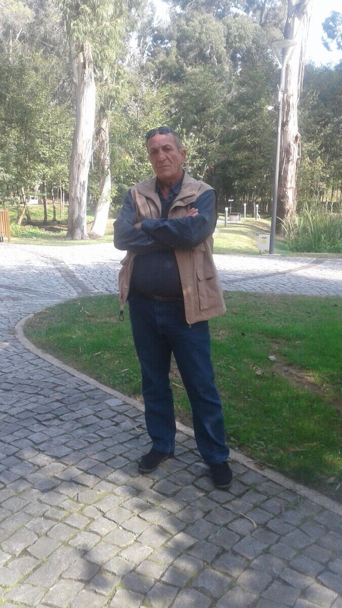  22445993  David, 62 ,    