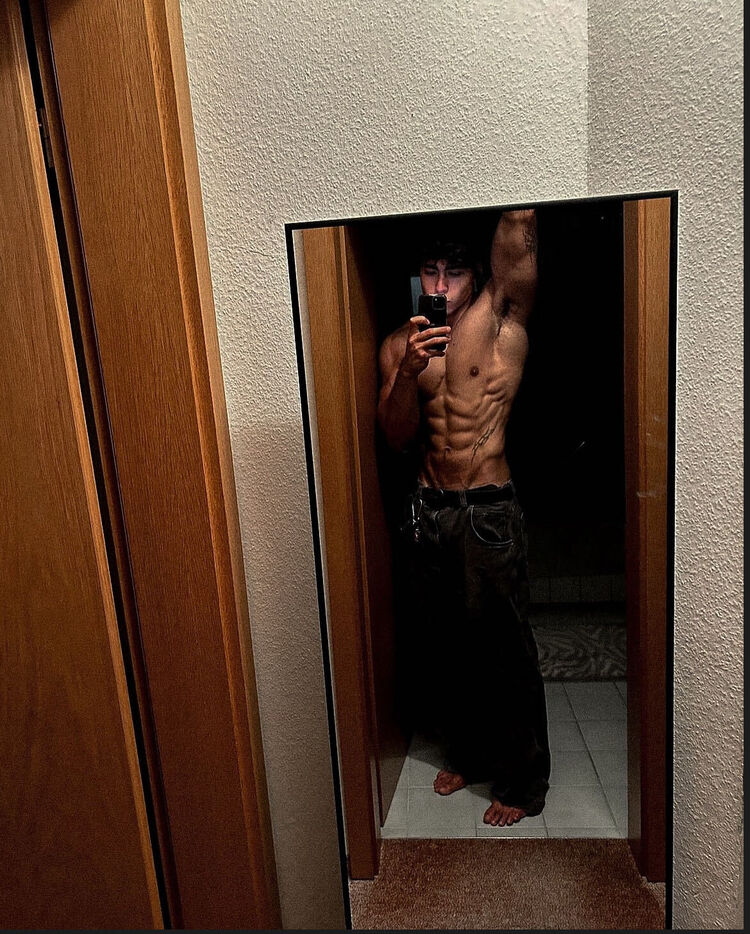  ,   Ali, 22 ,   ,   , 