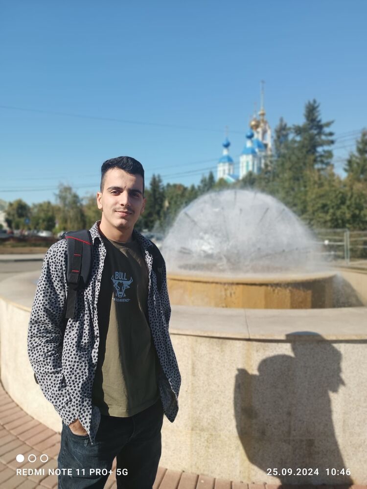  47700123  Mohammad, 21 ,    