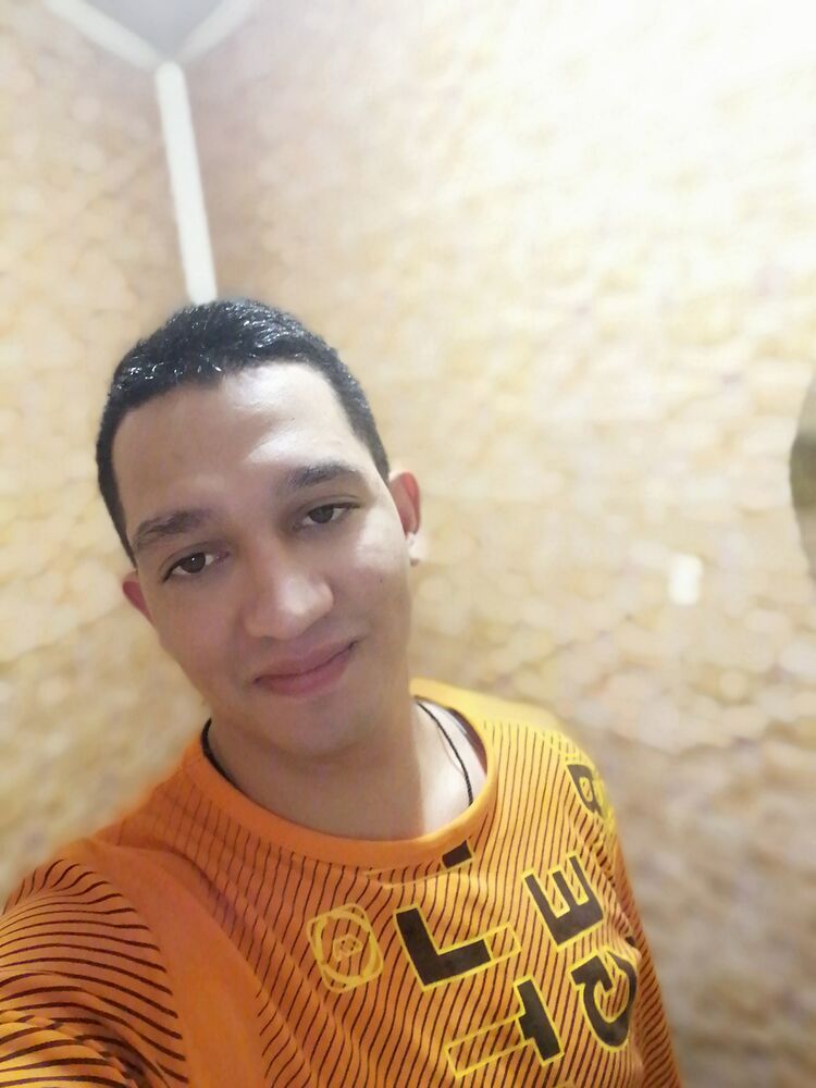  ,   Erik, 31 ,   ,   