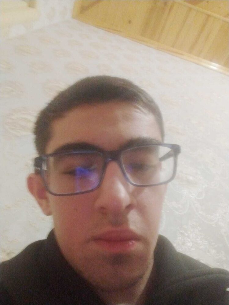  48782963  , 19 ,    