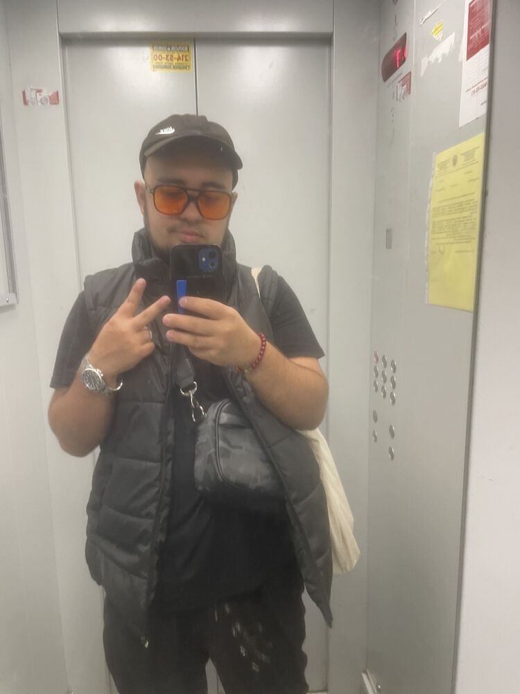  53226933  , 23 ,    