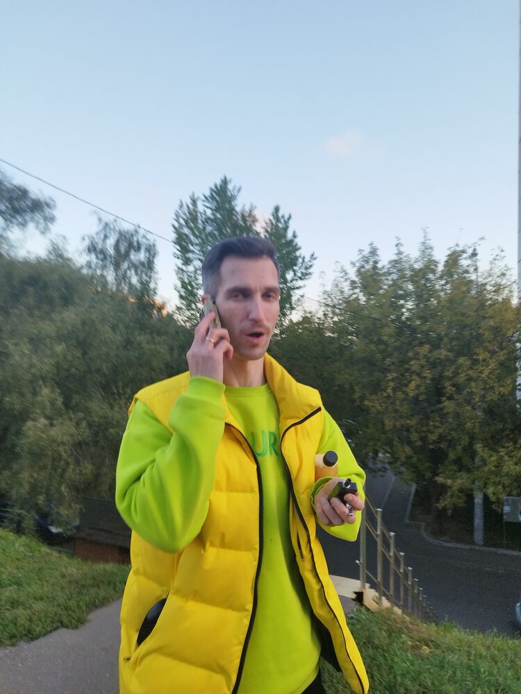  40275823  , 49 ,    -