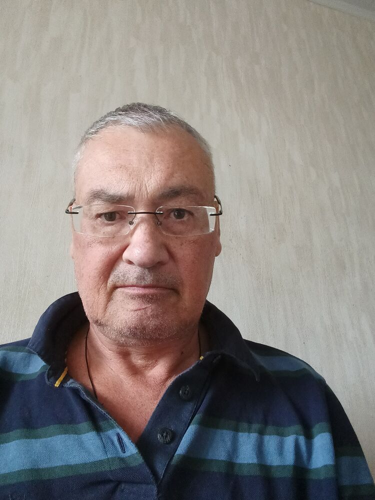  52891003  Rinat, 62 ,    