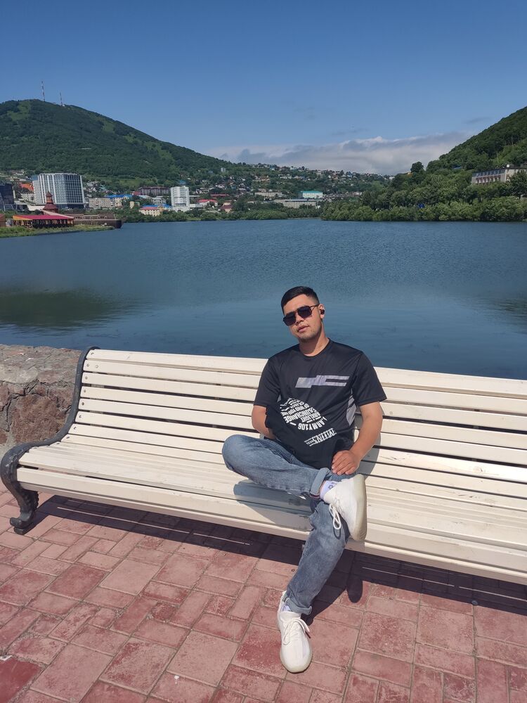  30375953  Mukhammed, 22 ,    -