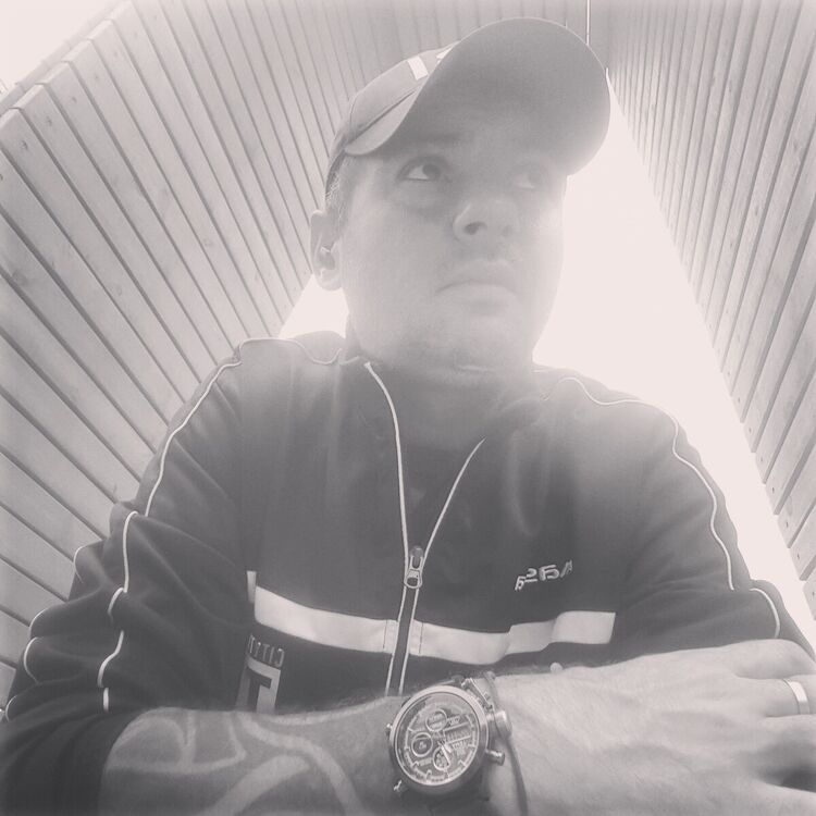  21295403  Vovvachka, 42 ,    