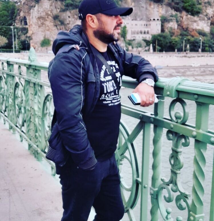  Ahaus,   Zoran, 39 ,     , c 