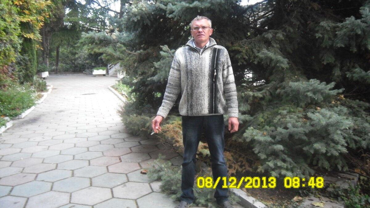  7682083  Oleg, 60 ,    