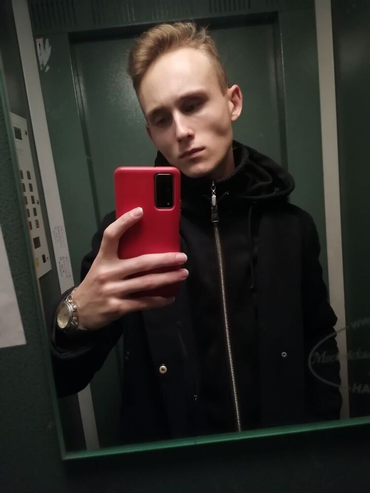  ,   Richard Z, 23 ,  