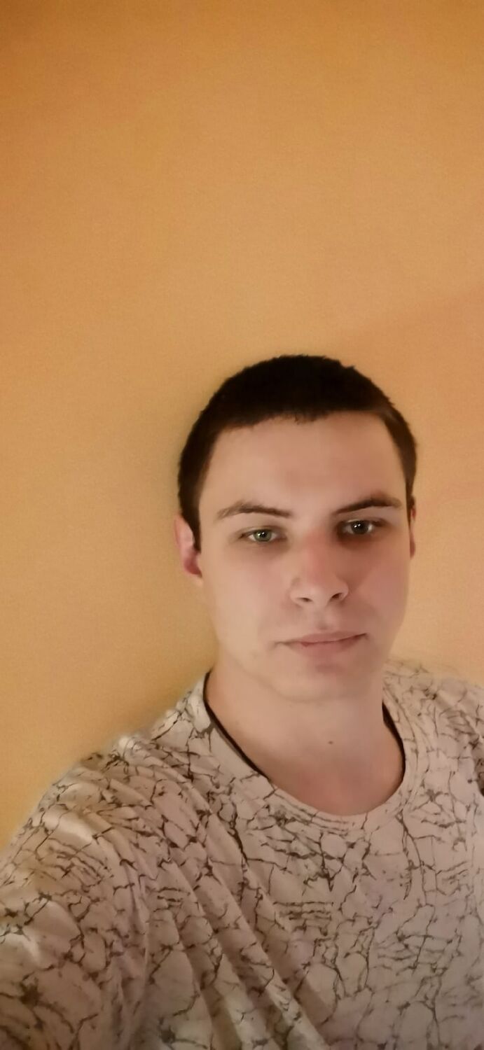  43027083  , 28 ,    