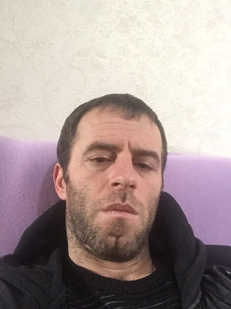  22222993  Aleksandre, 40 ,    