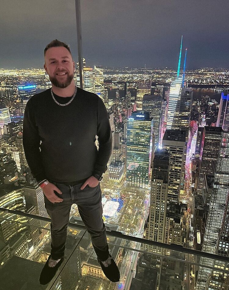  54198823  , 39 ,    -