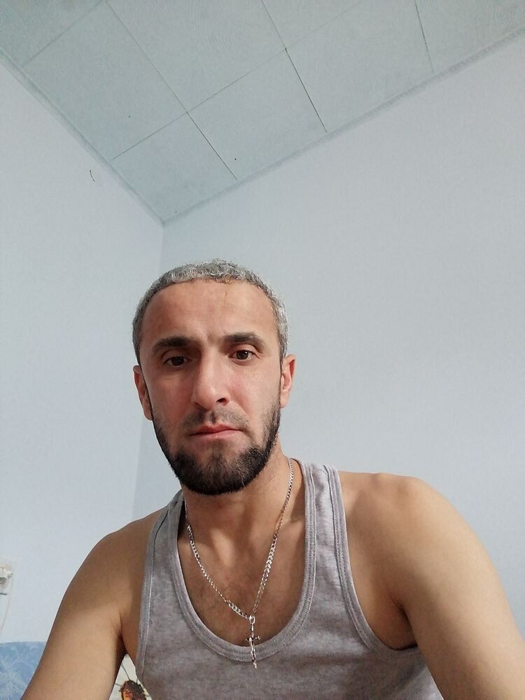  -,   Kaha, 44 ,   ,   , c , 