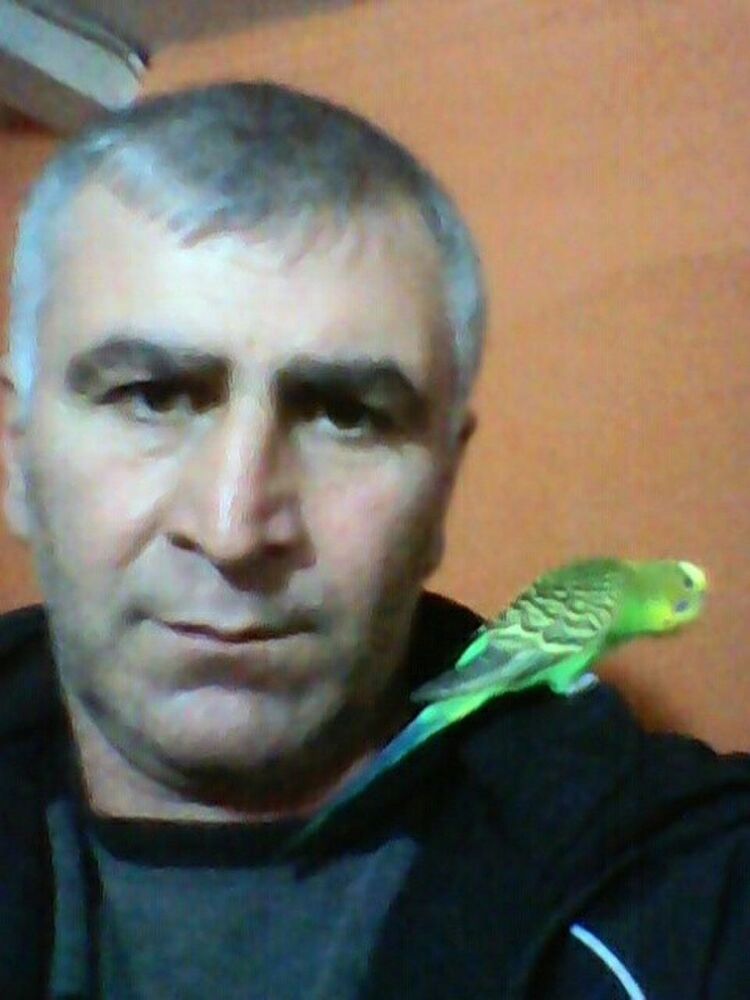  14111173  Maks, 53 ,    