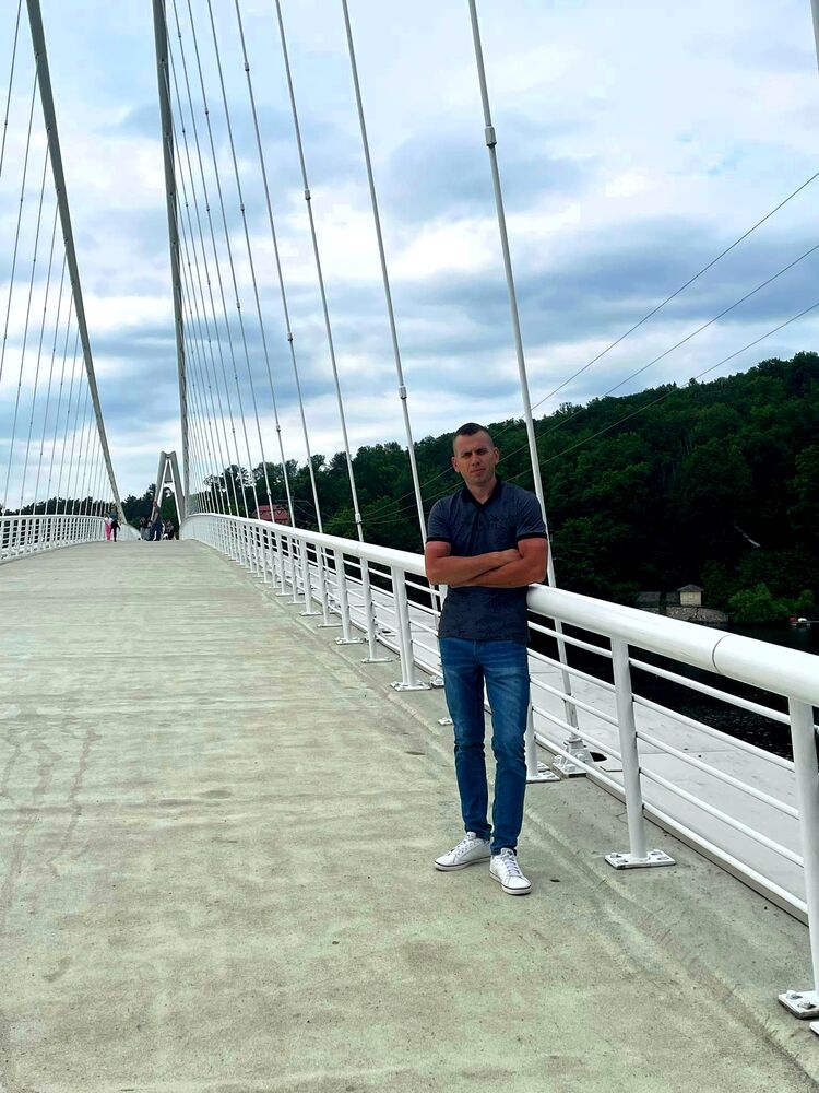  ,   Vlad, 31 ,   ,   , c , 