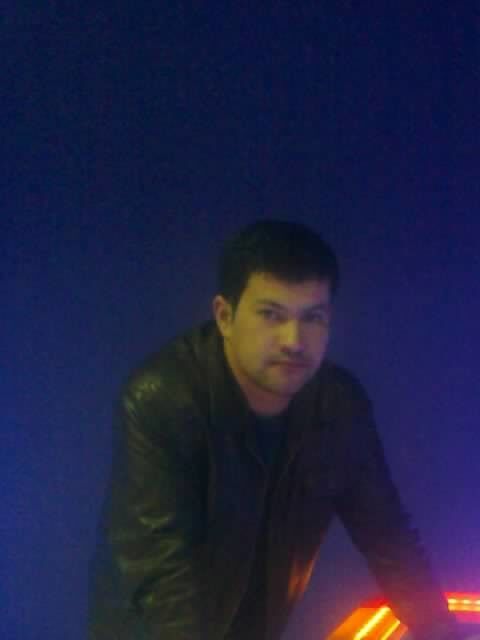  5070823  Radik, 41 ,    