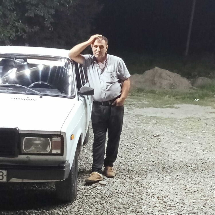  52426993  Kamran, 46 ,    