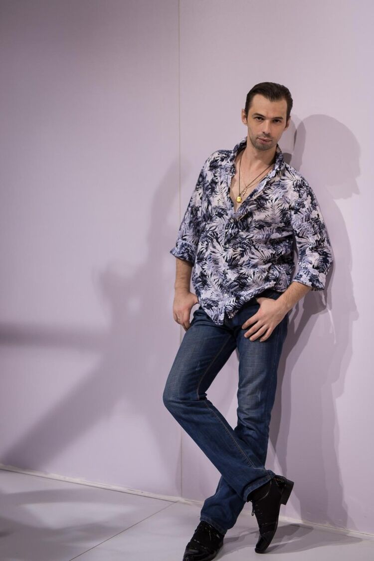  ,   Aleksandr, 44 ,   ,   , c 