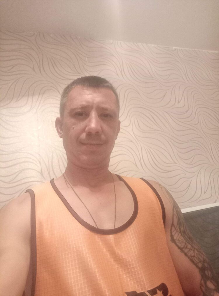  48063673  , 39 ,    