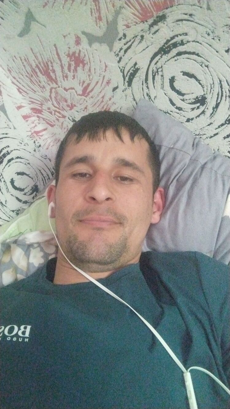  ,   Islombek, 33 ,   ,   